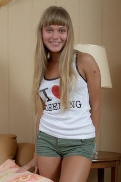 Nestee Shy
